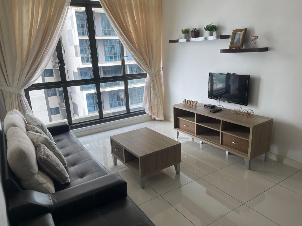 2 Bedroom Apartment @Setia Sky 88 조호르 바루 외부 사진