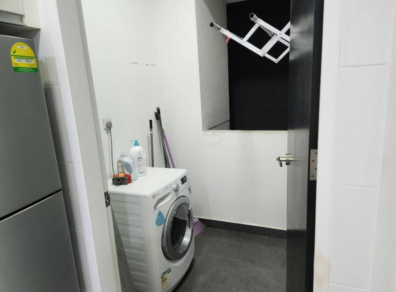 2 Bedroom Apartment @Setia Sky 88 조호르 바루 외부 사진