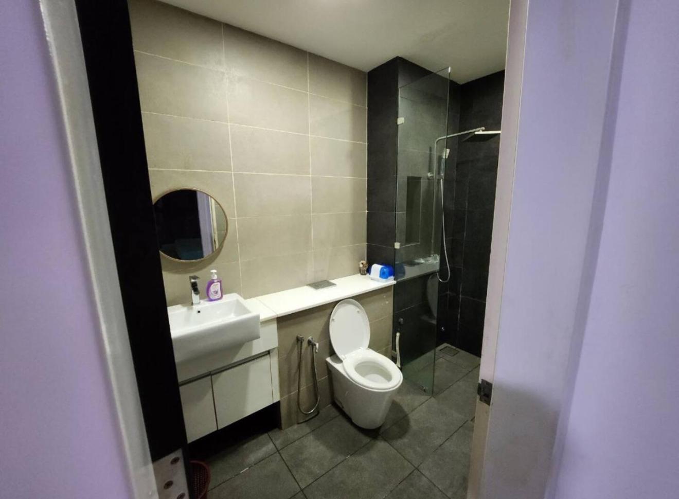 2 Bedroom Apartment @Setia Sky 88 조호르 바루 외부 사진
